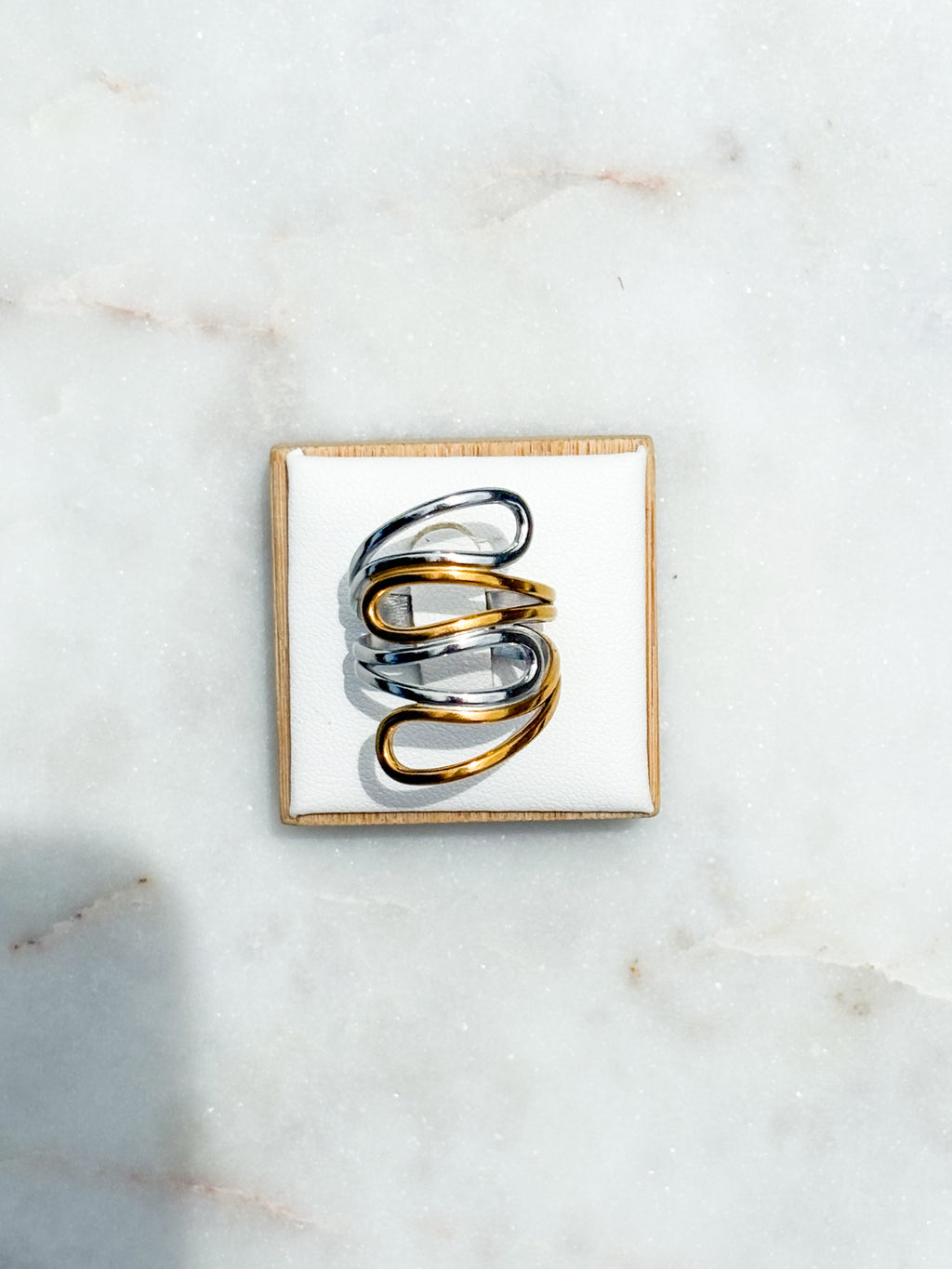 Etreinted Ring
