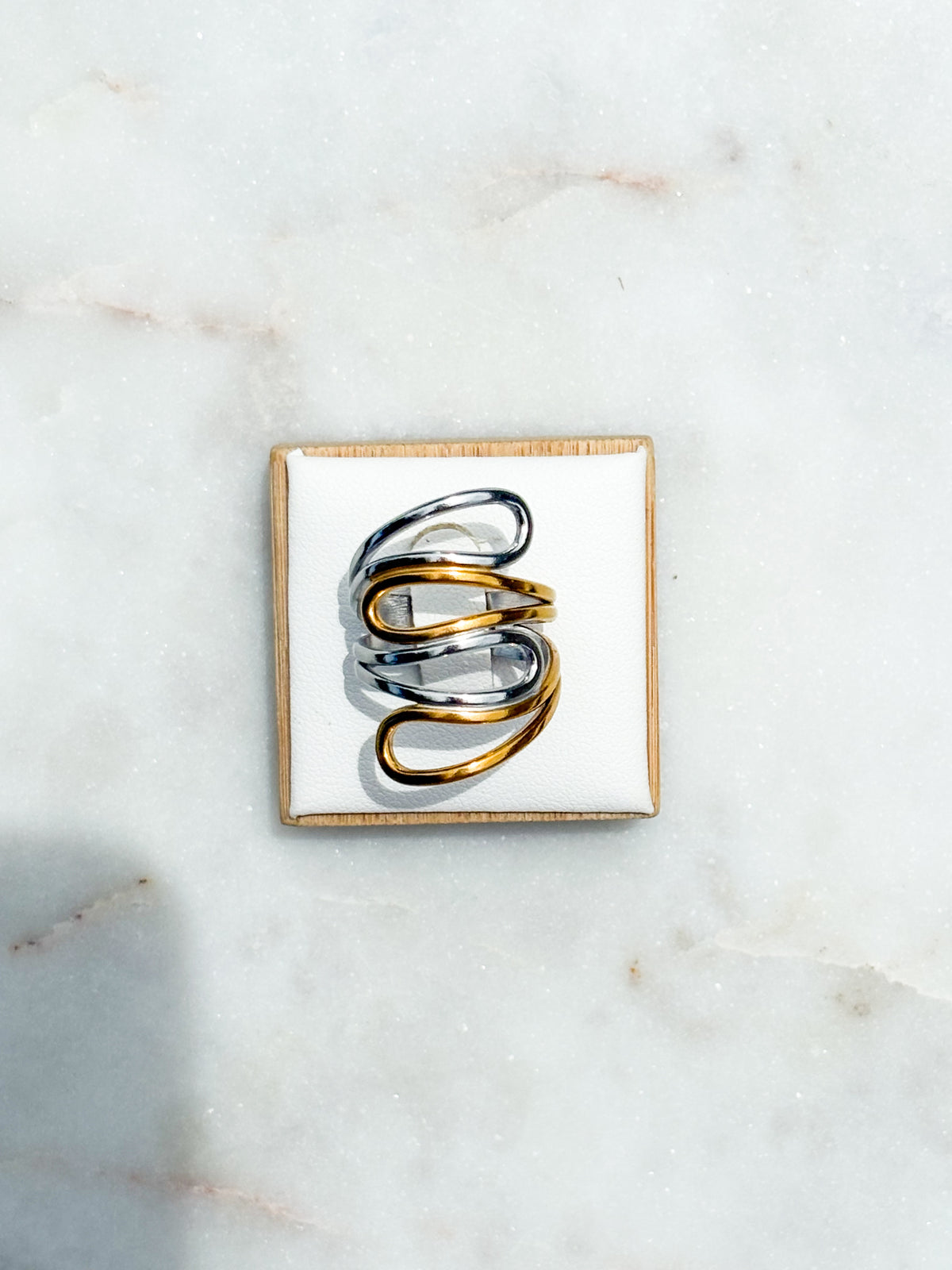 Etreinted Ring