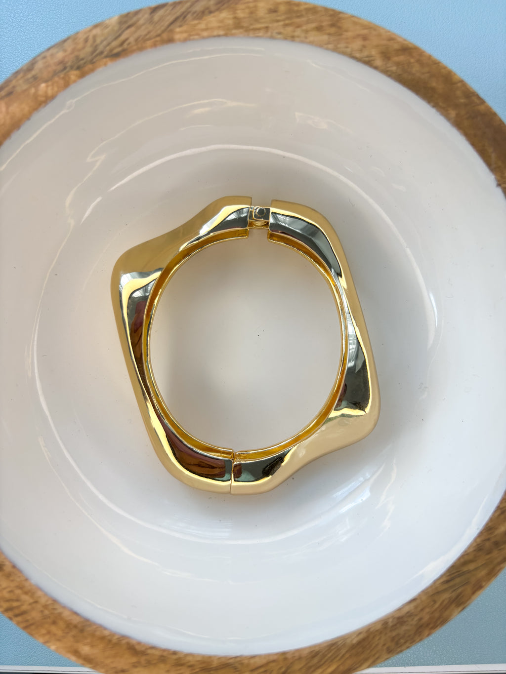 Asymmetria Bangle