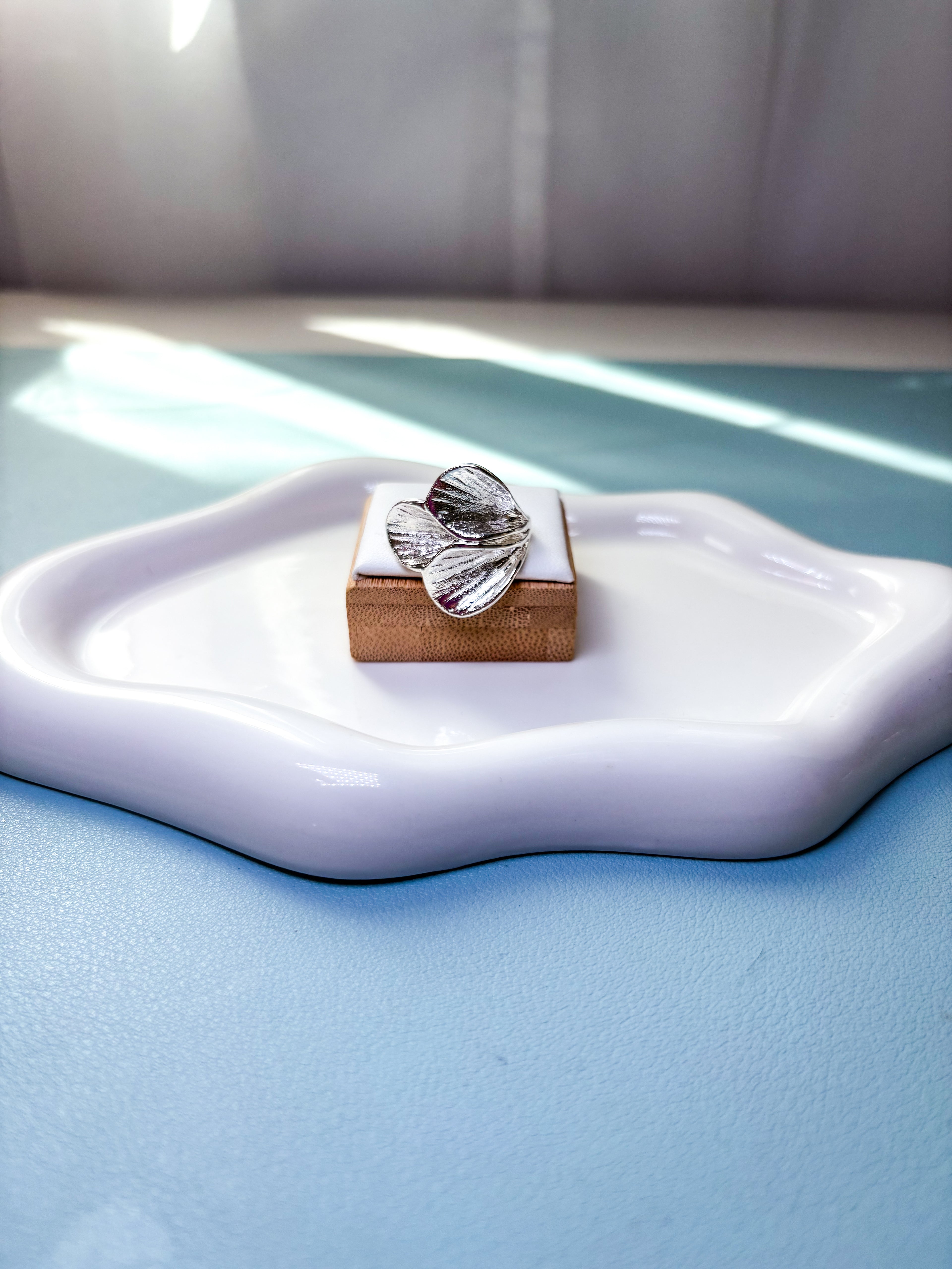 Heliconia Ring