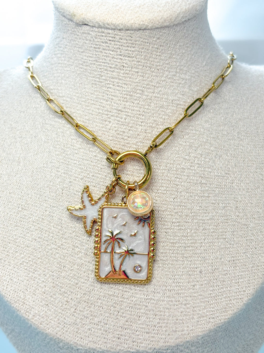 Palms Necklace